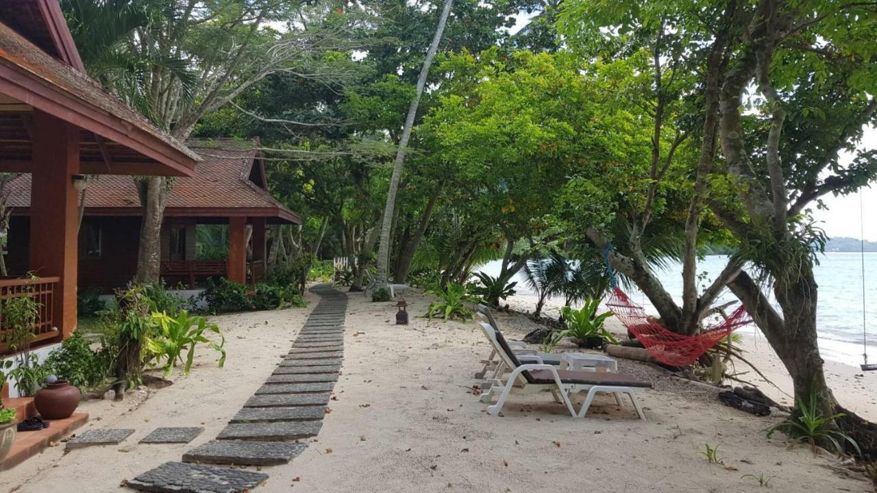 Baan Mai Beachfront Lone Island 布吉 外观 照片